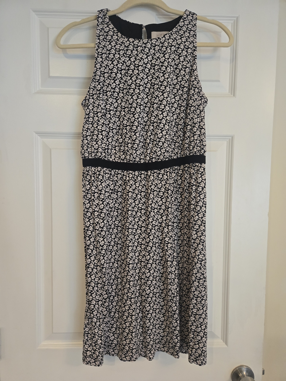 LOFT Black & White Sleeveless Floral Midi Dress